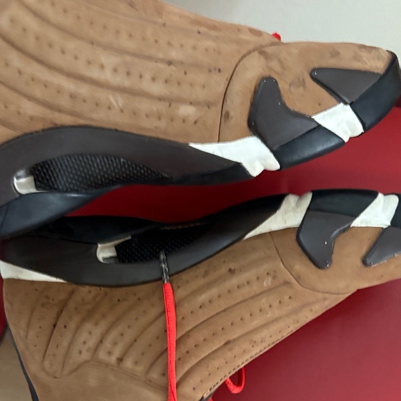 Jordan  14 Men's Brown and Red Sneakers size 8 - Picture 15 of 15